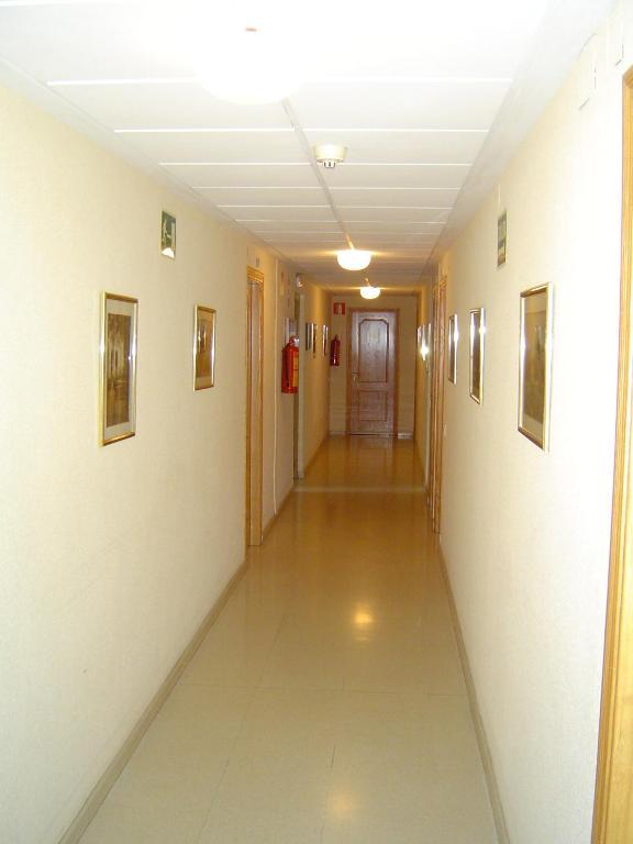 Hotel Lazaro Каламоча Екстер'єр фото